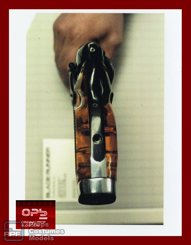 blade runner deckard hero pistol rear