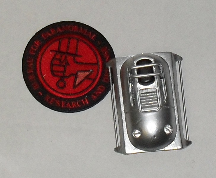 BPRD (Abe Sapien) belt tracker & patch.
Tracker kit by spatcave.
