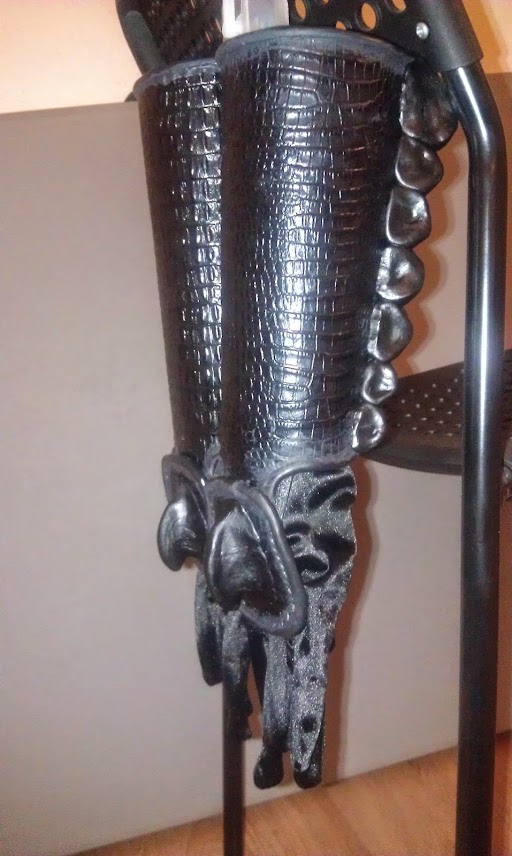 bracers with gloves