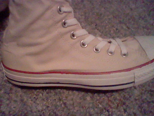 Converse maker clearance