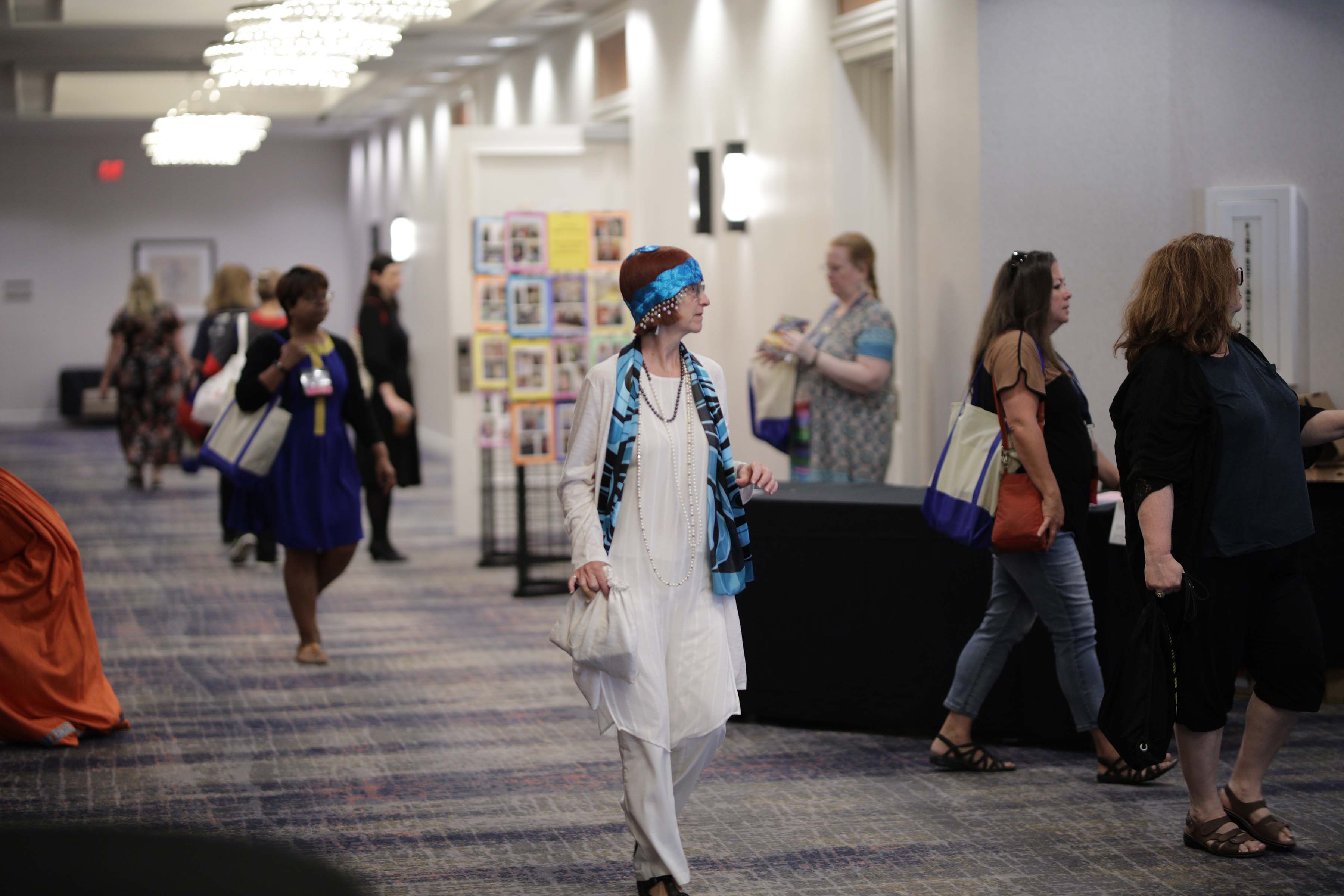 Costume College 2019 - 07.26 - 2 - Hallway 014.jpg