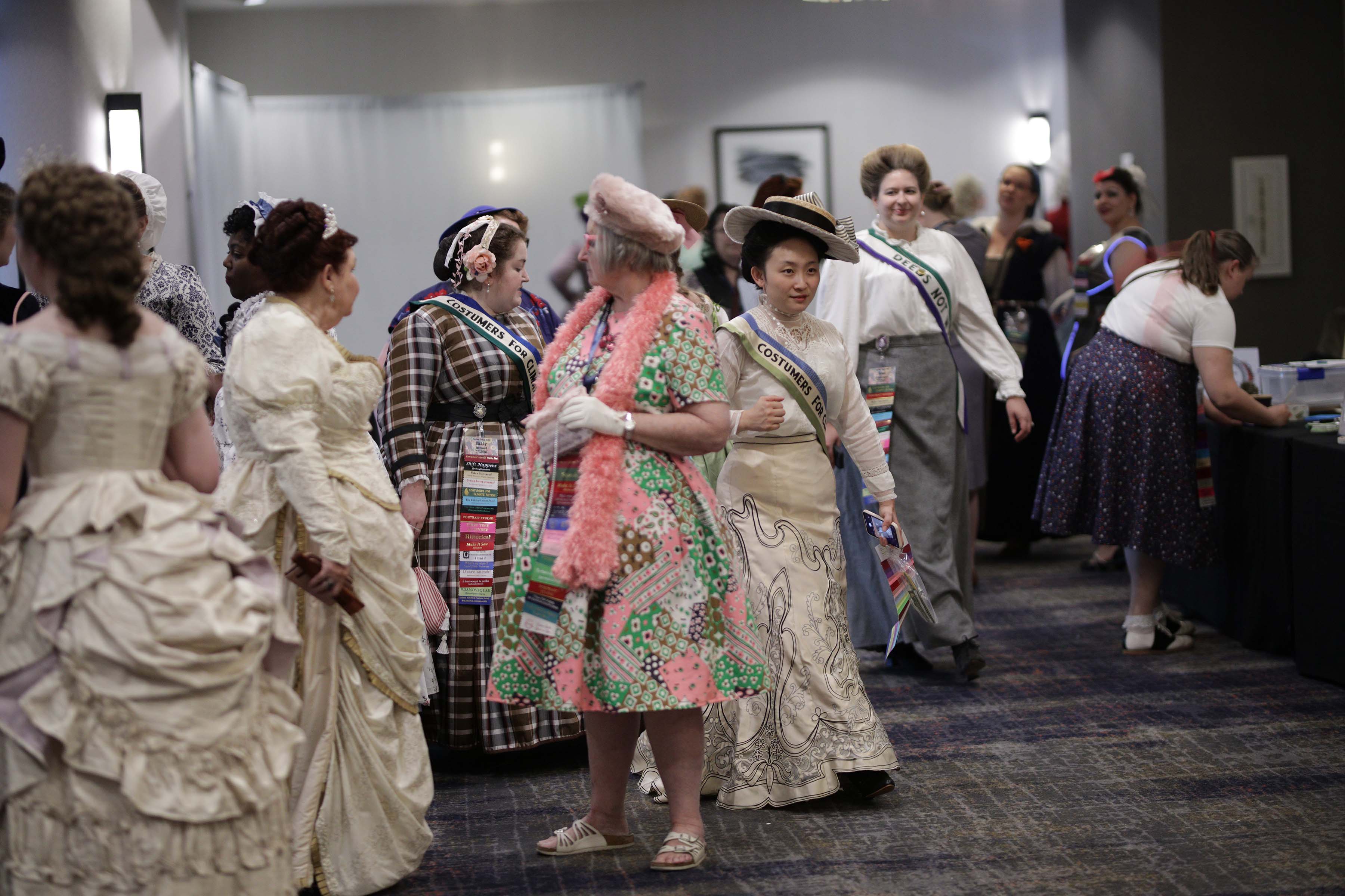 Costume College 2019 - 07.26 - 2 - Hallway 125.jpg
