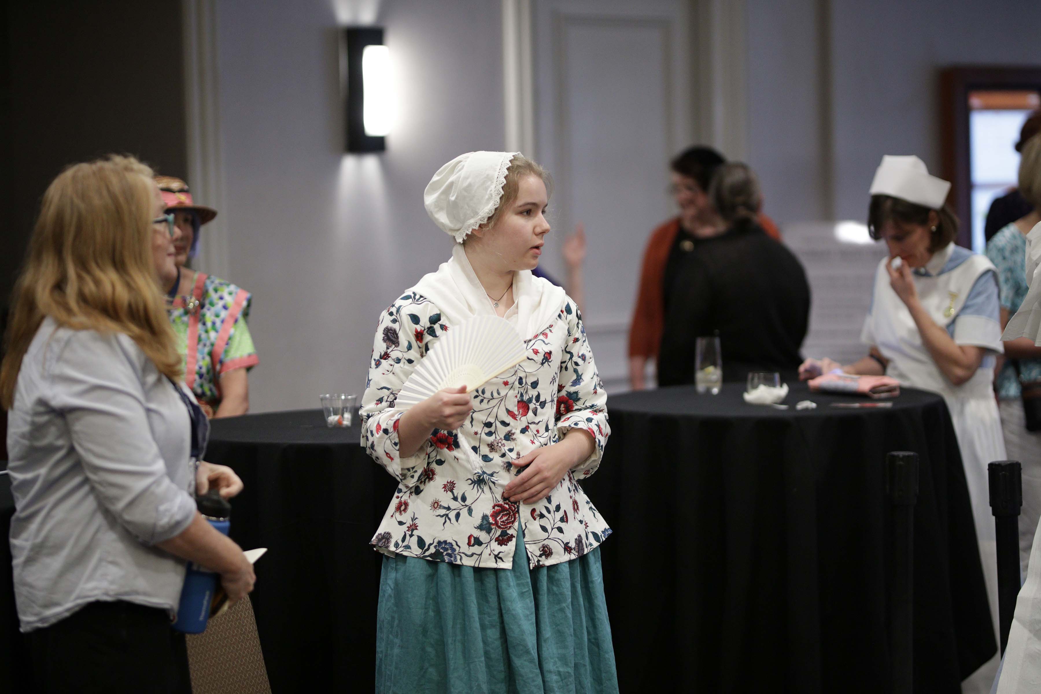 Costume College 2019 - 07.26 - 2 - Hallway 212.jpg