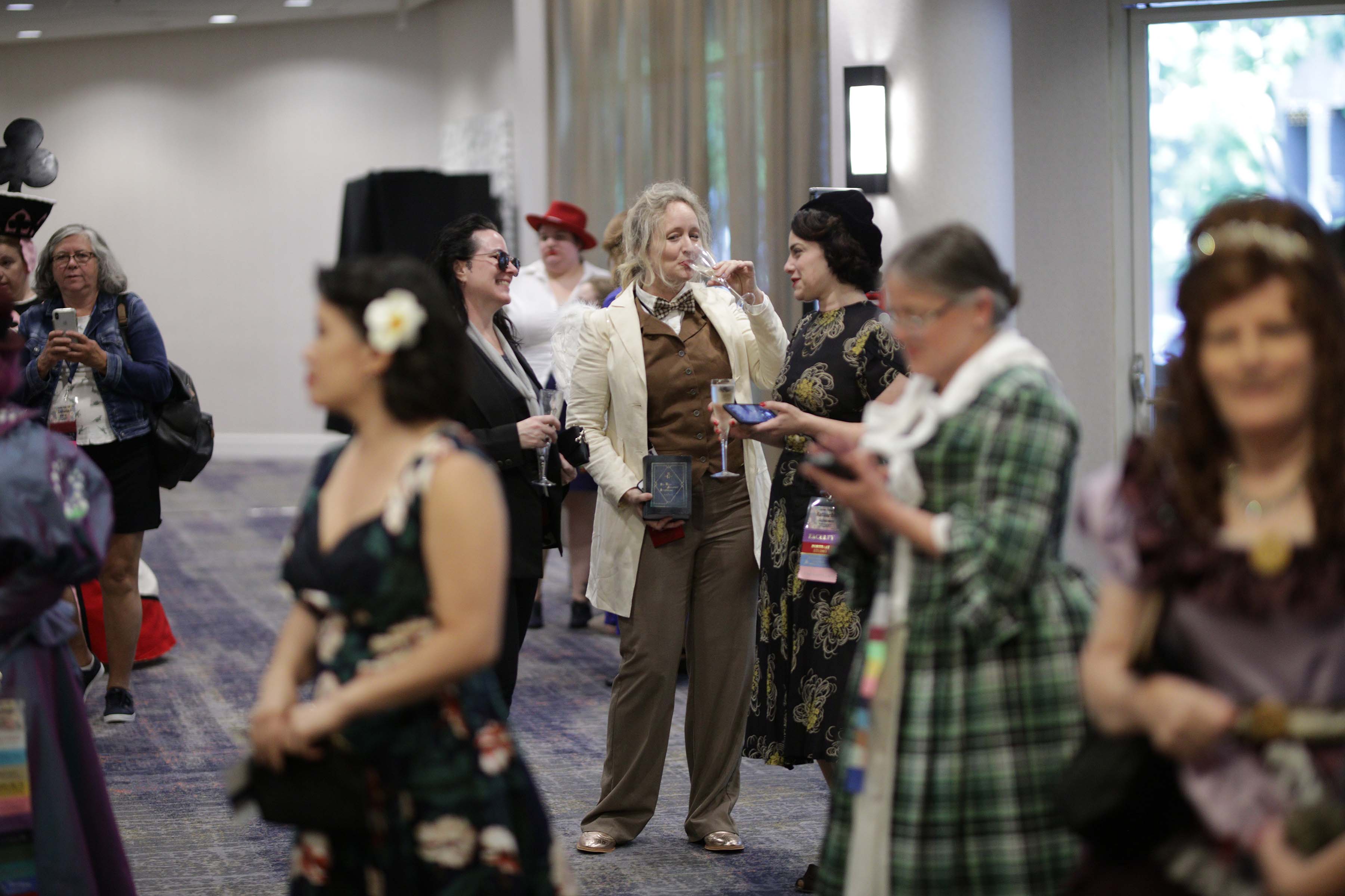 Costume College 2019 - 07.26 - 2 - Hallway 286.jpg