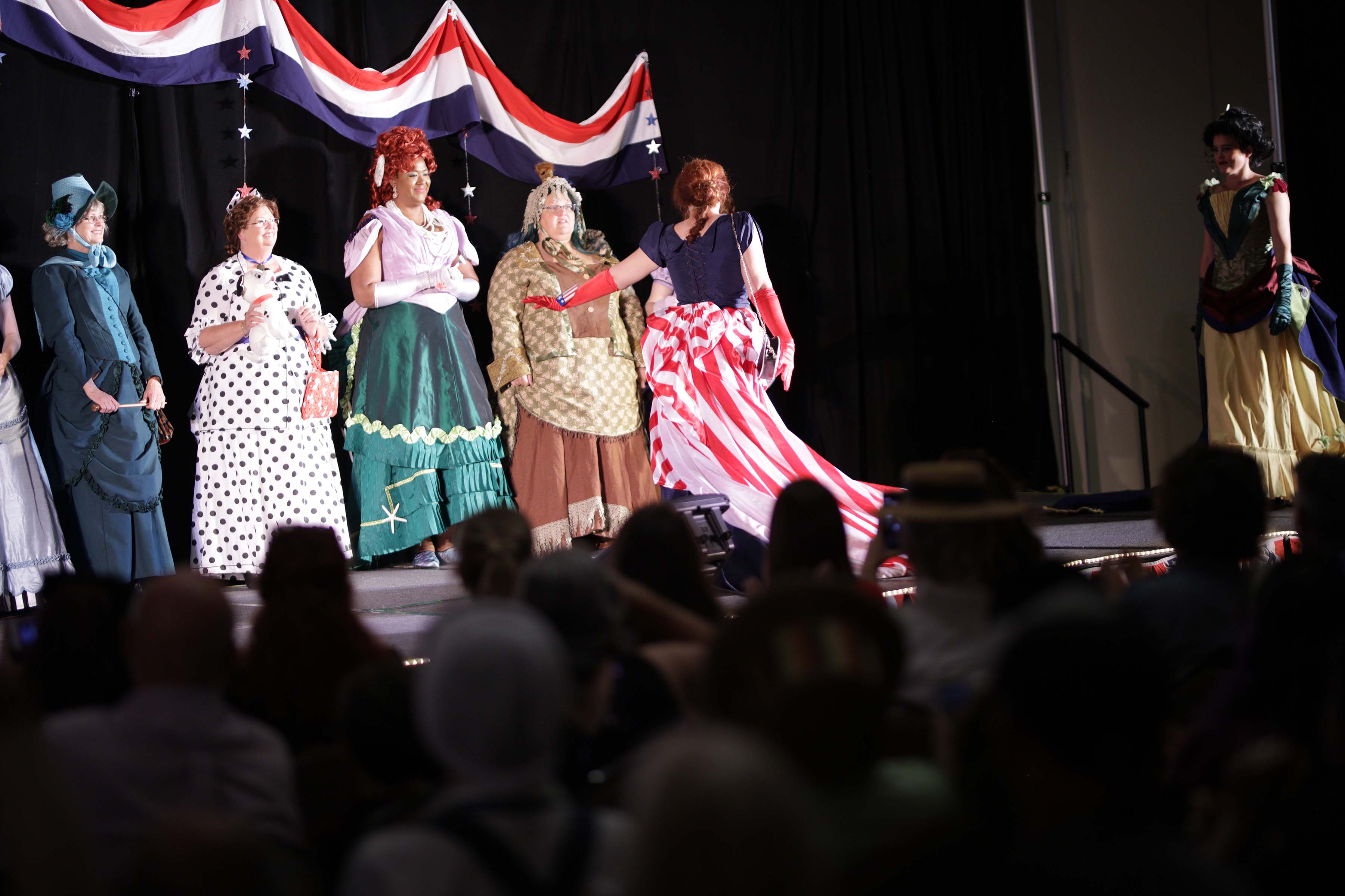 Costume College 2019 - 07.26 - 3 - FNGS 163.jpg