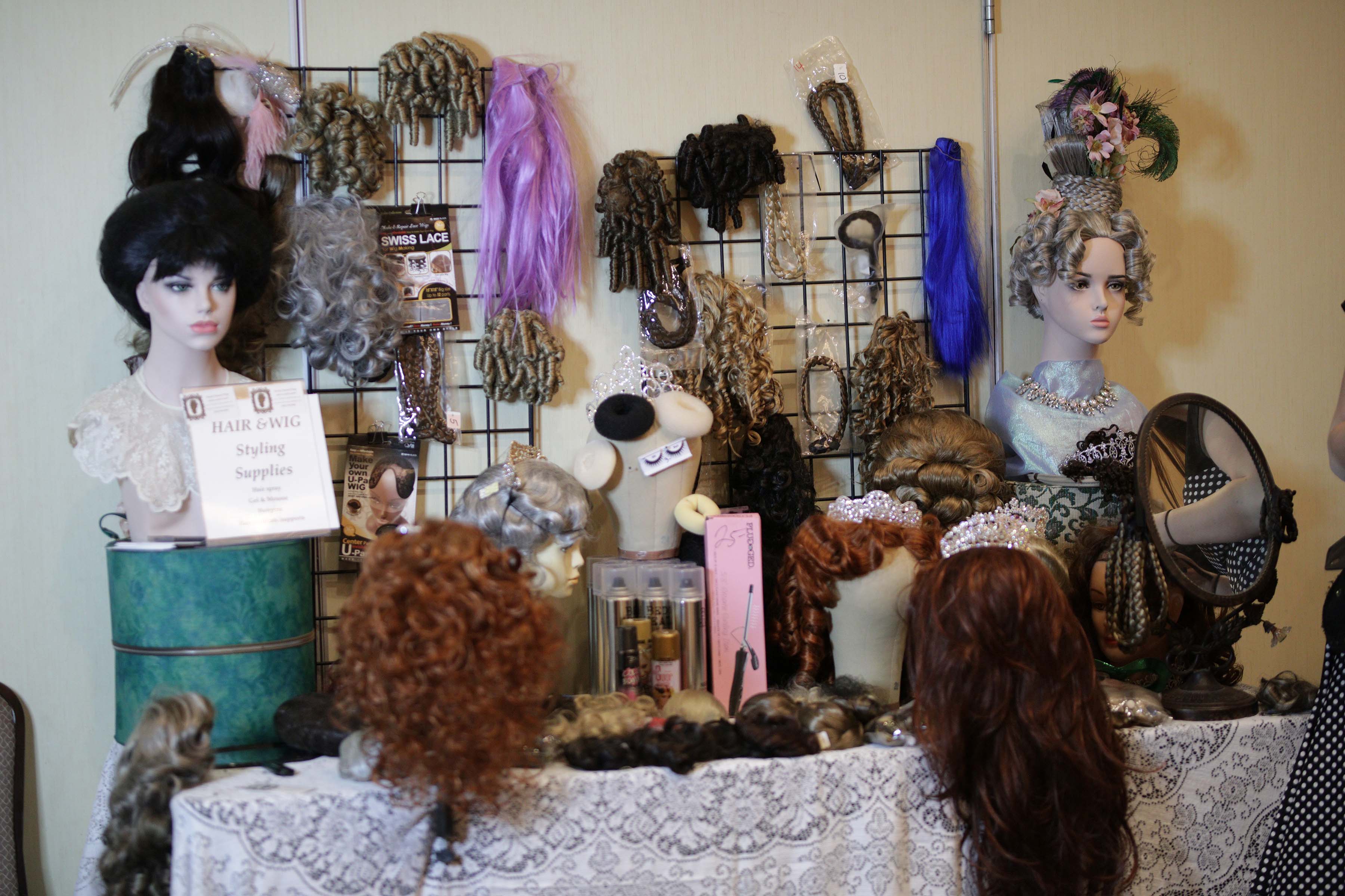 Costume College 2019 - 07.27 - 3 - Marketplace 04.jpg