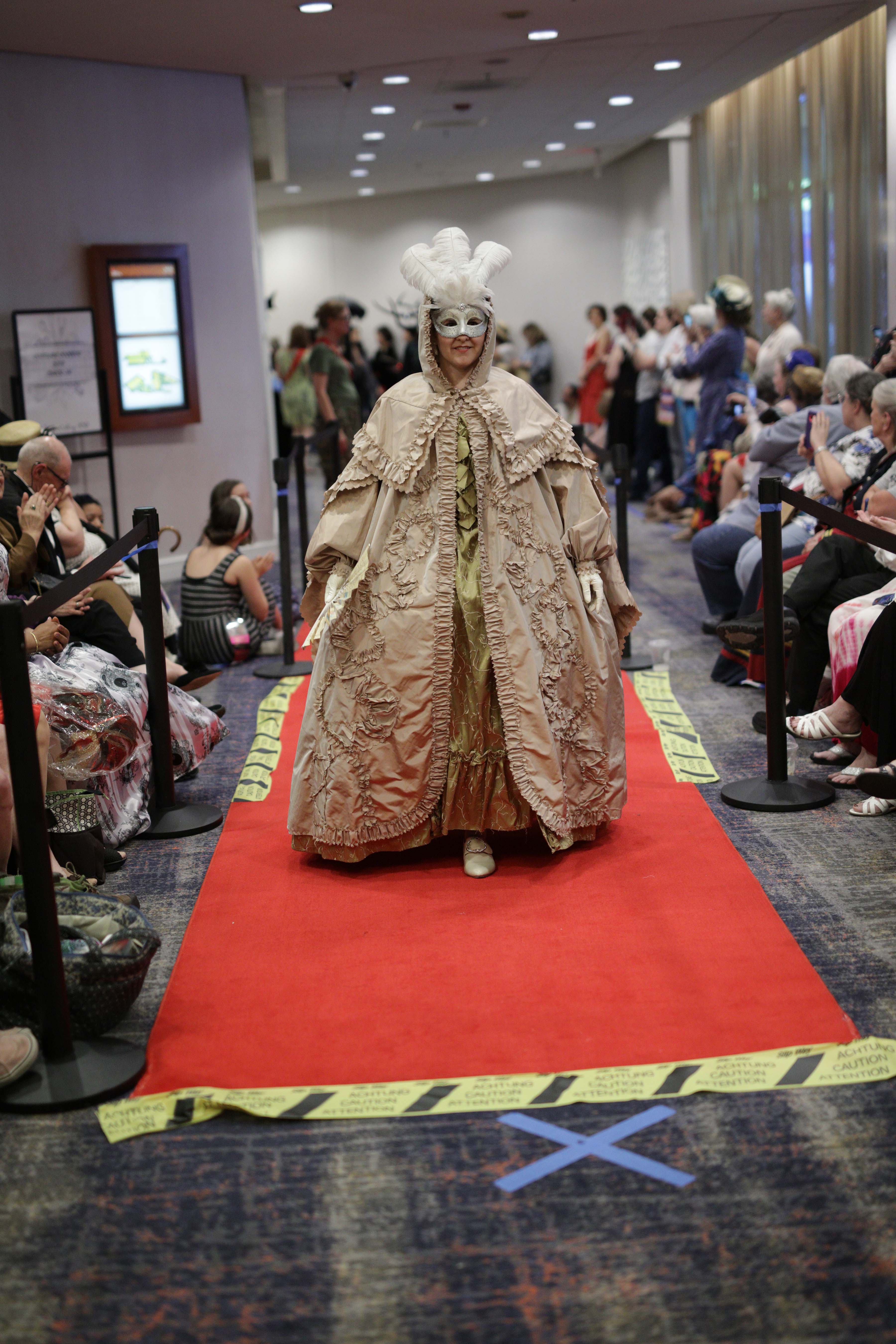 Costume College 2019 - 07.27 - 4 - Red Carpet 005.jpg