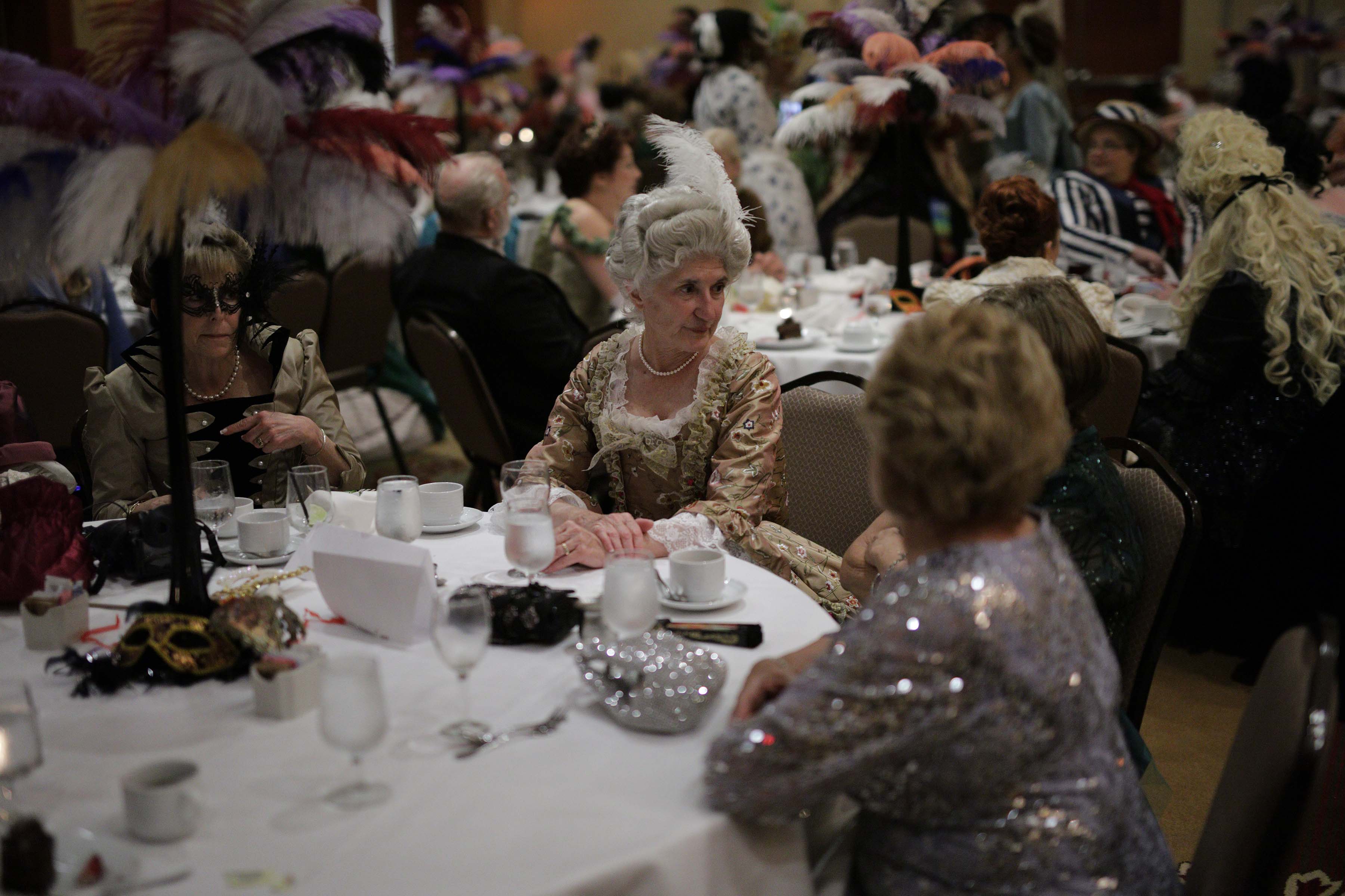 Costume College 2019 - 07.27 - 5 - Gala 025.jpg