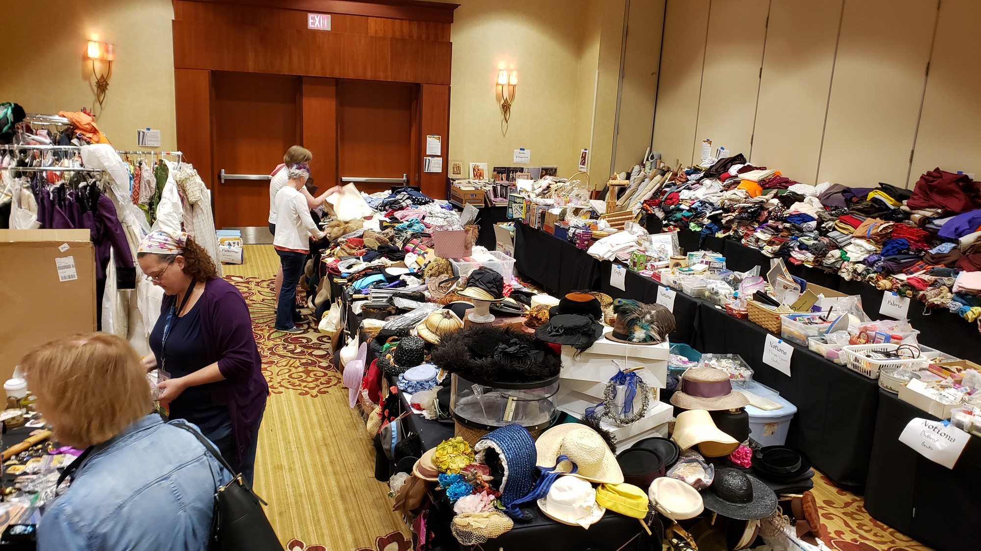 Costume College 2019 - 07.28 003.jpg