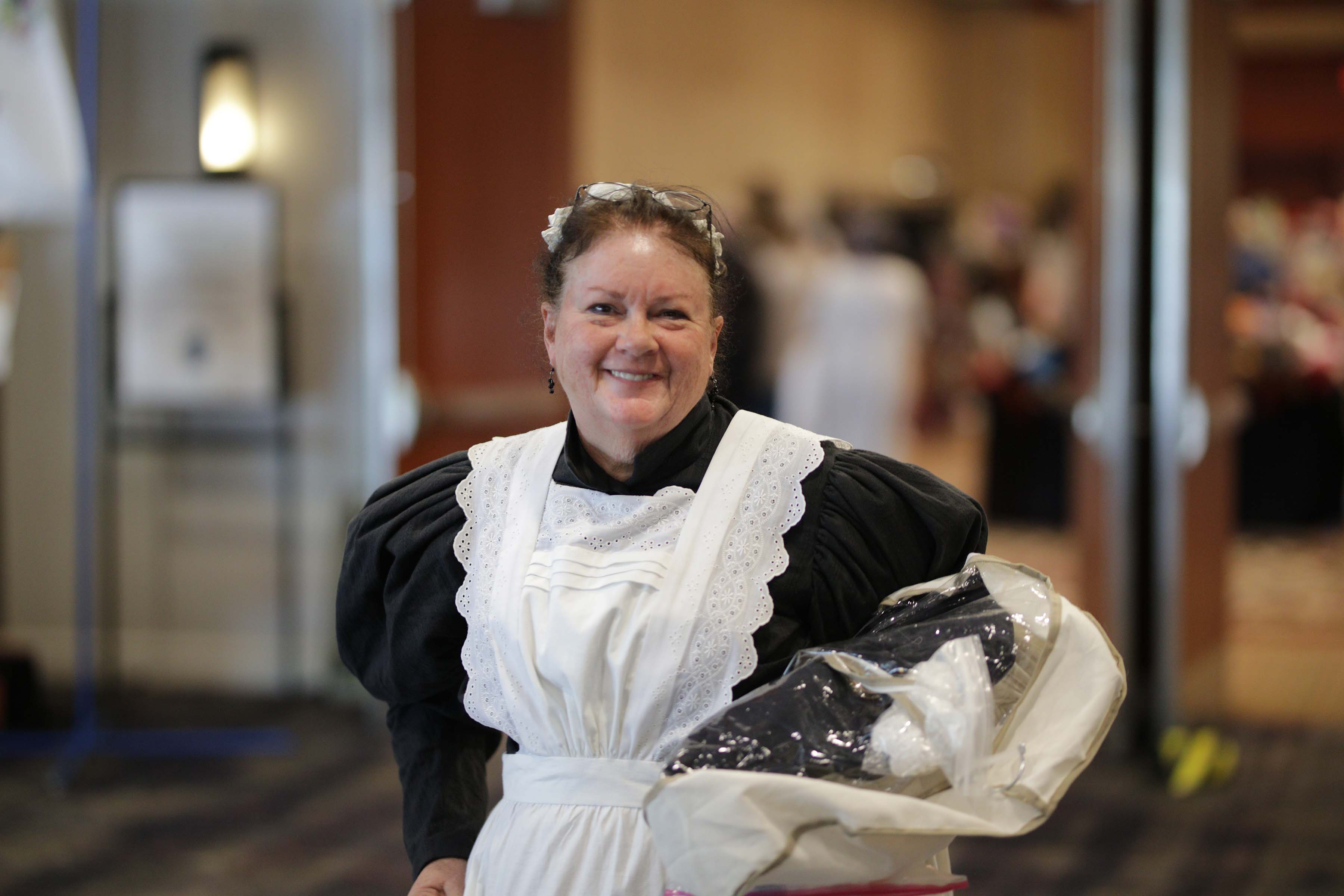 Costume College 2019 - 07.28 - 4 - Hallway 025.jpg