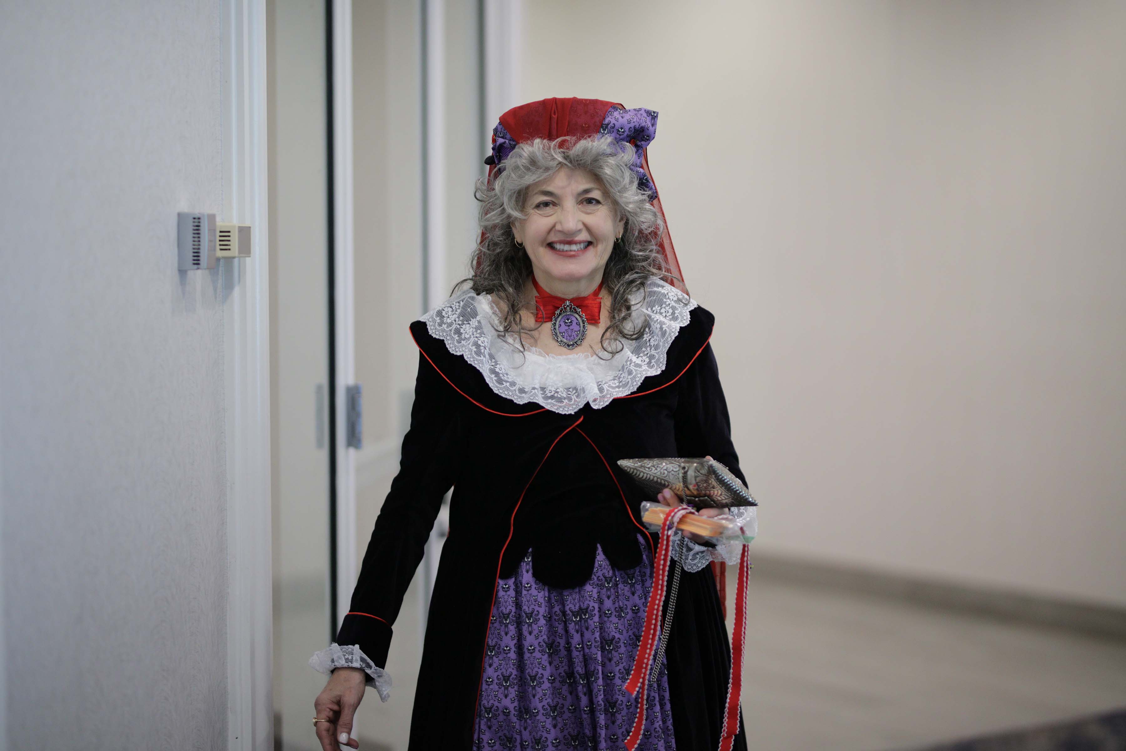 Costume College 2019 - 07.28 - 4 - Hallway 038.jpg