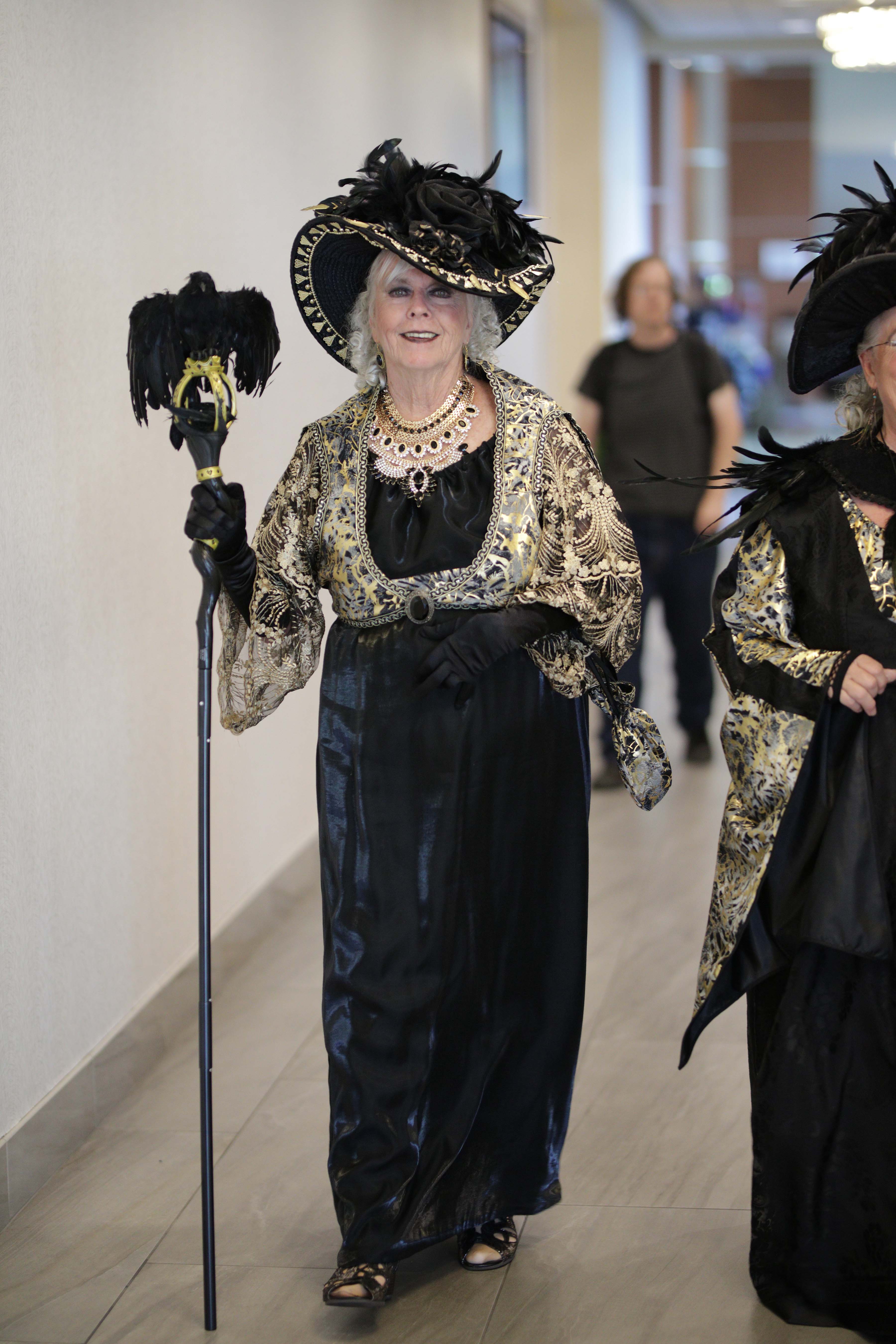 Costume College 2019 - 07.28 - 4 - Hallway 041.jpg