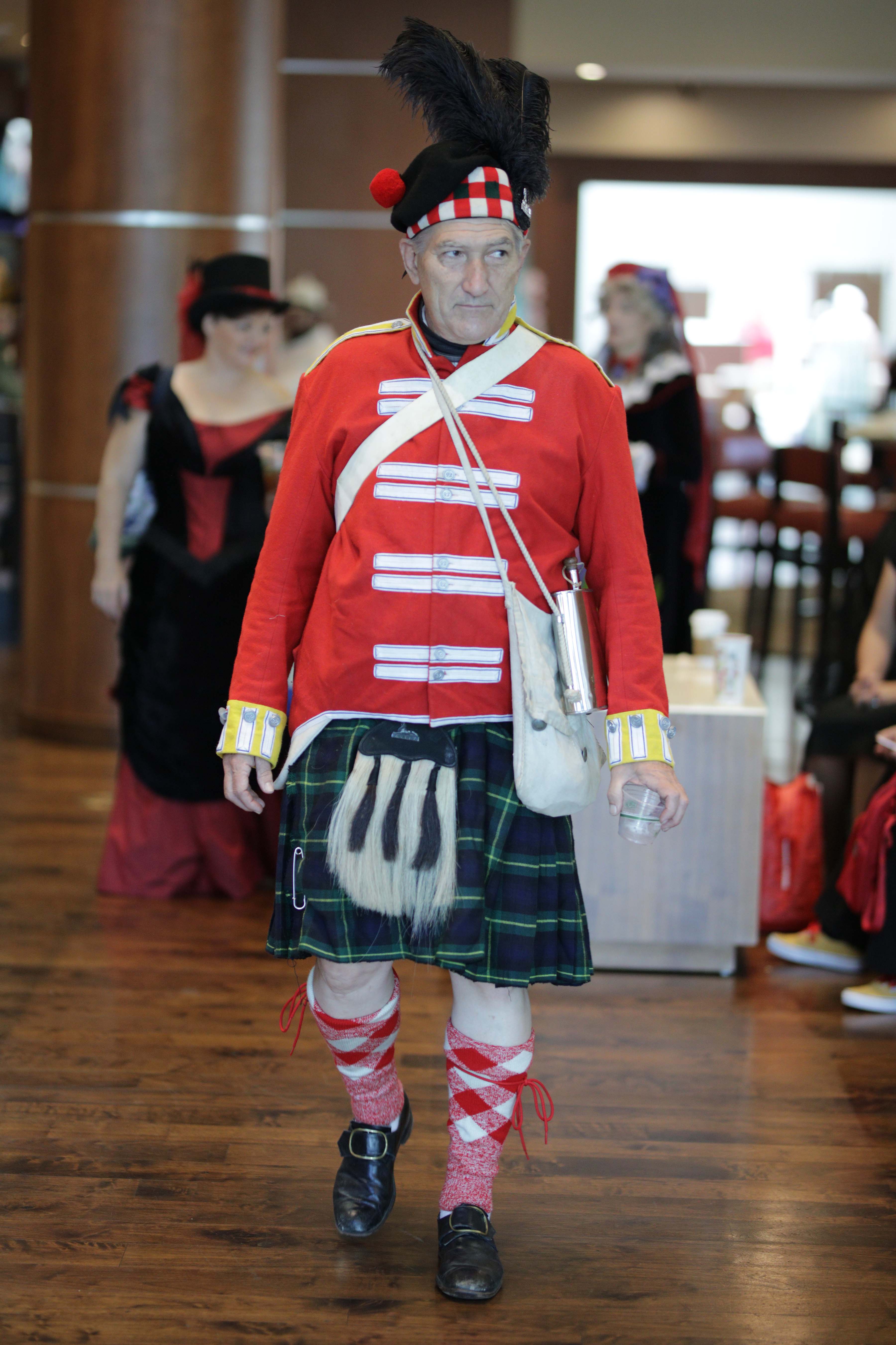 Costume College 2019 - 07.28 - 4 - Hallway 070.jpg