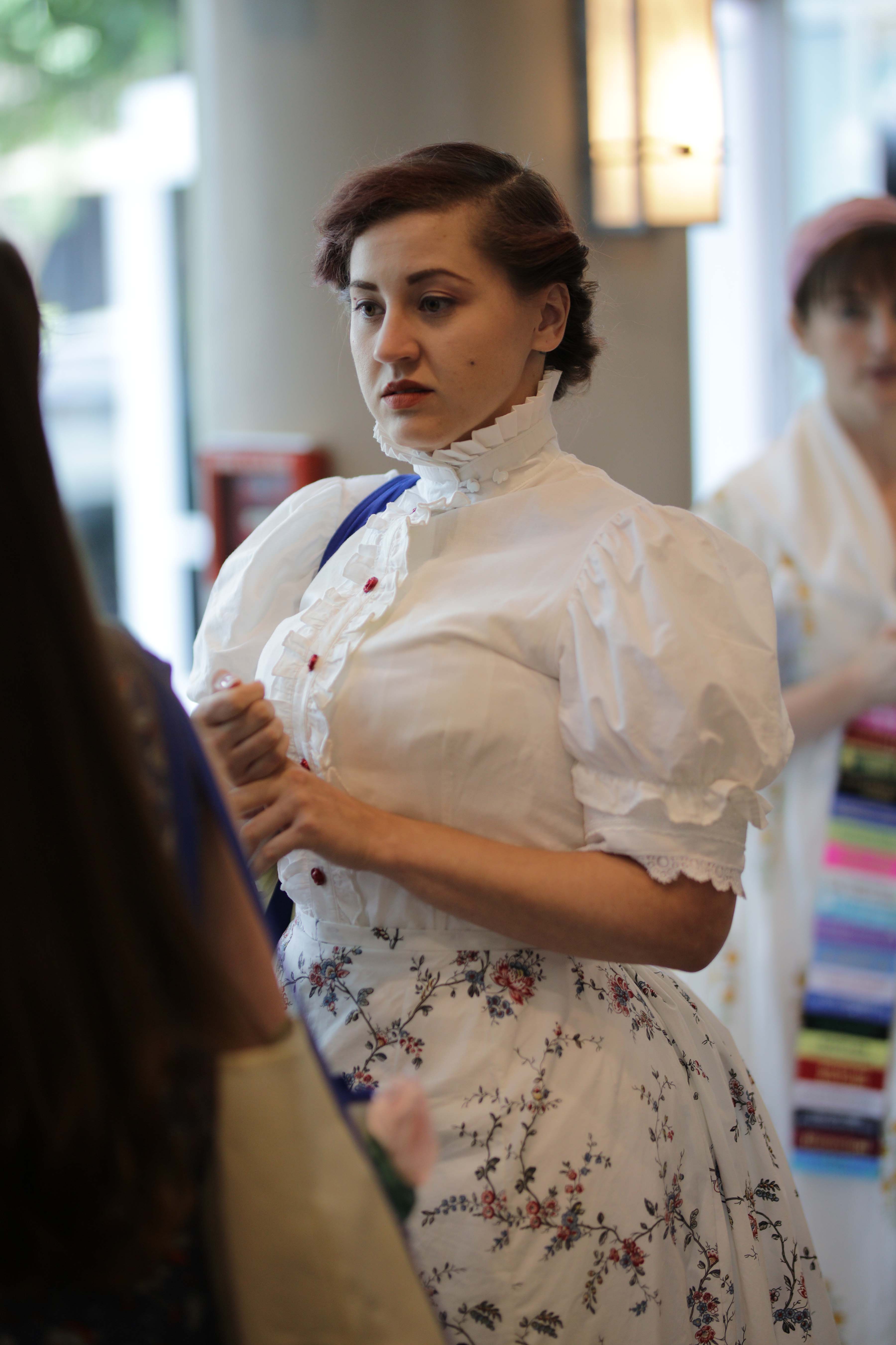 Costume College 2019 - 07.28 - 4 - Hallway 076.jpg