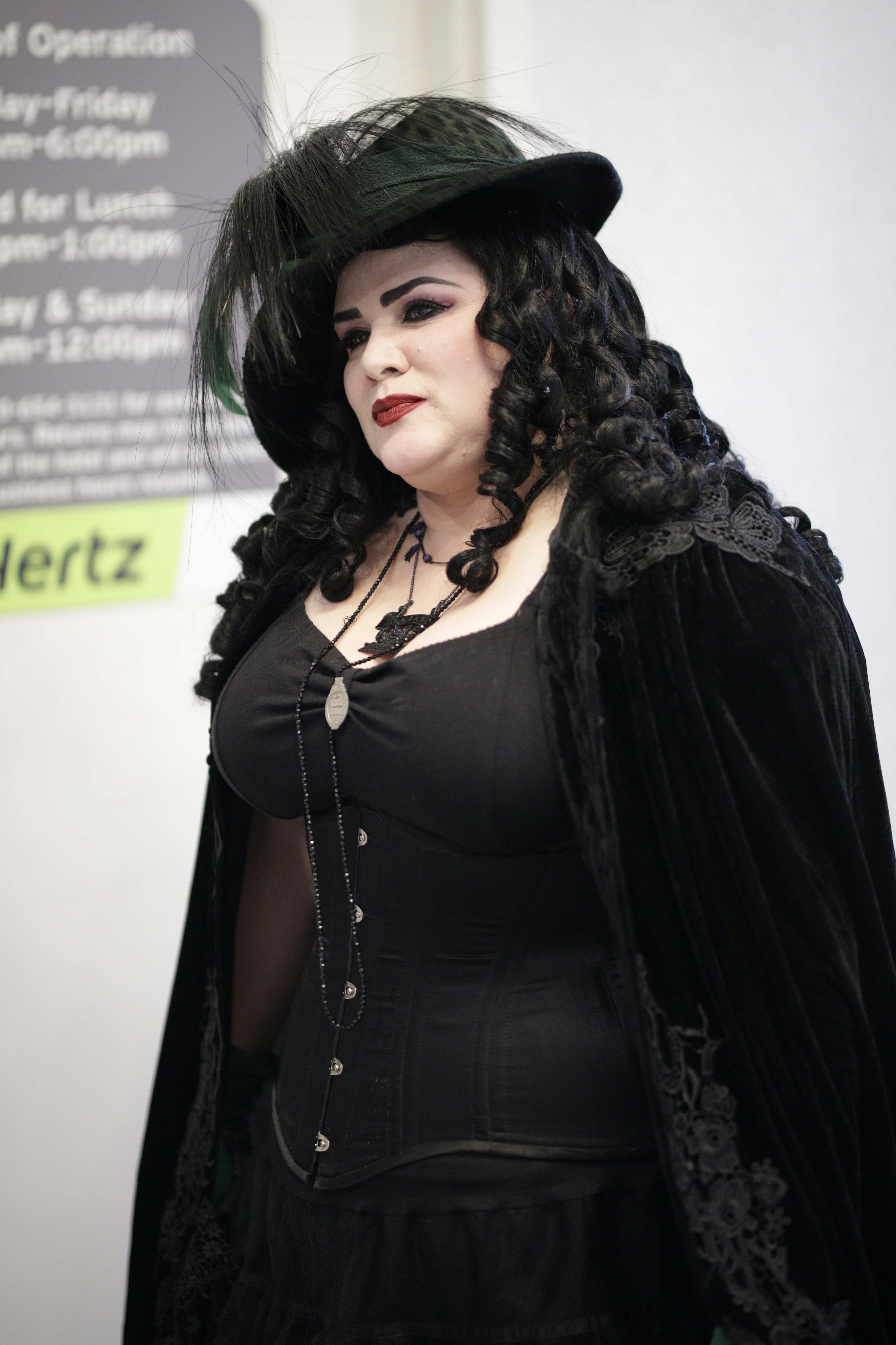 Costume College 2019 - 07.28 - 4 - Hallway 127.jpg
