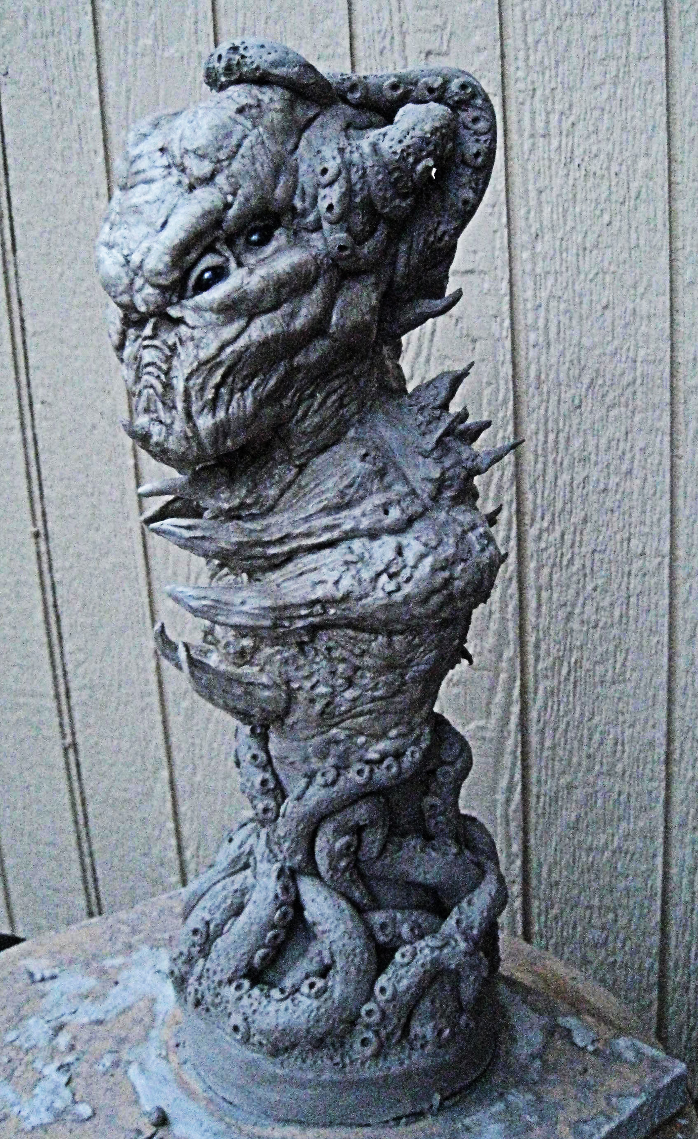 Cthulhu bust project with base 2