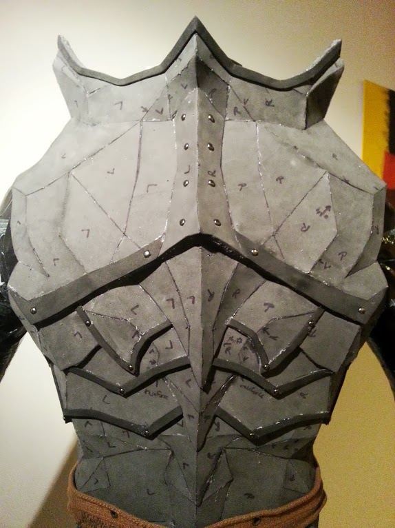 daedric back details2