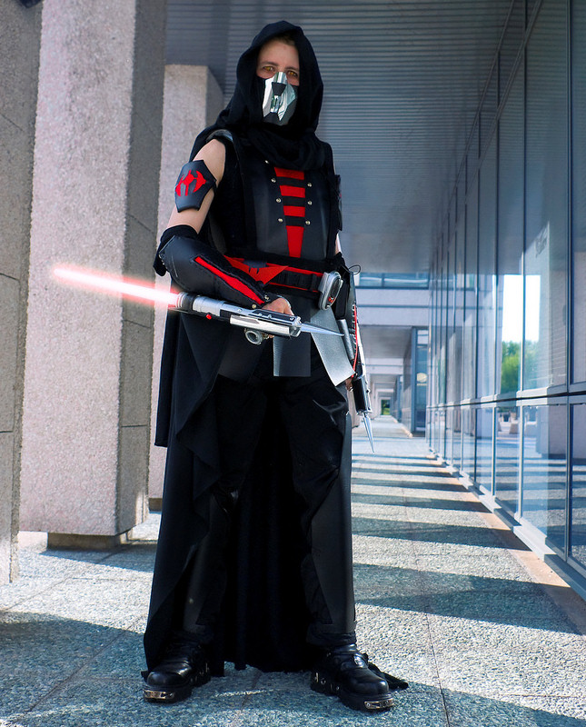 Dark Wing
http://www.cosplayquest.fr/cosplay_star_wars.htm