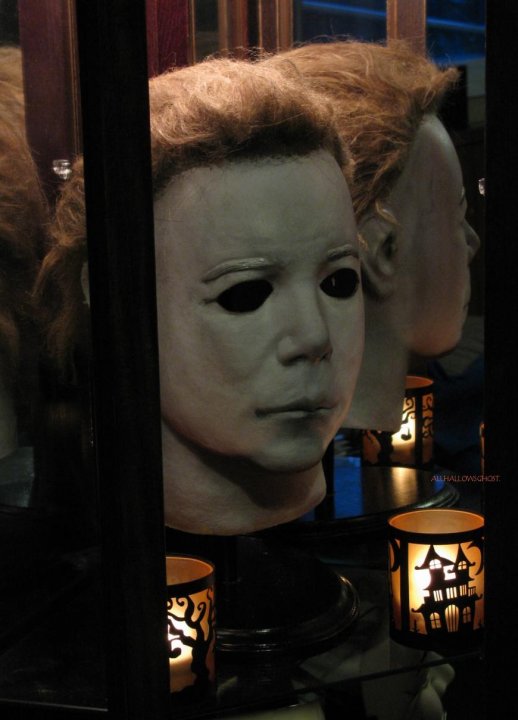 Darren Perks/Don Post Studios/AllHallowsGhost 1998 William Shatner