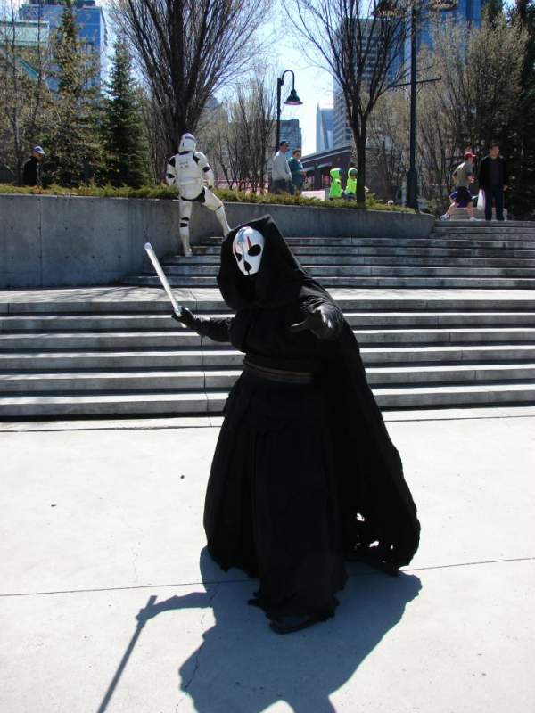 Darth Nihilus with a Clone Trooper hat!