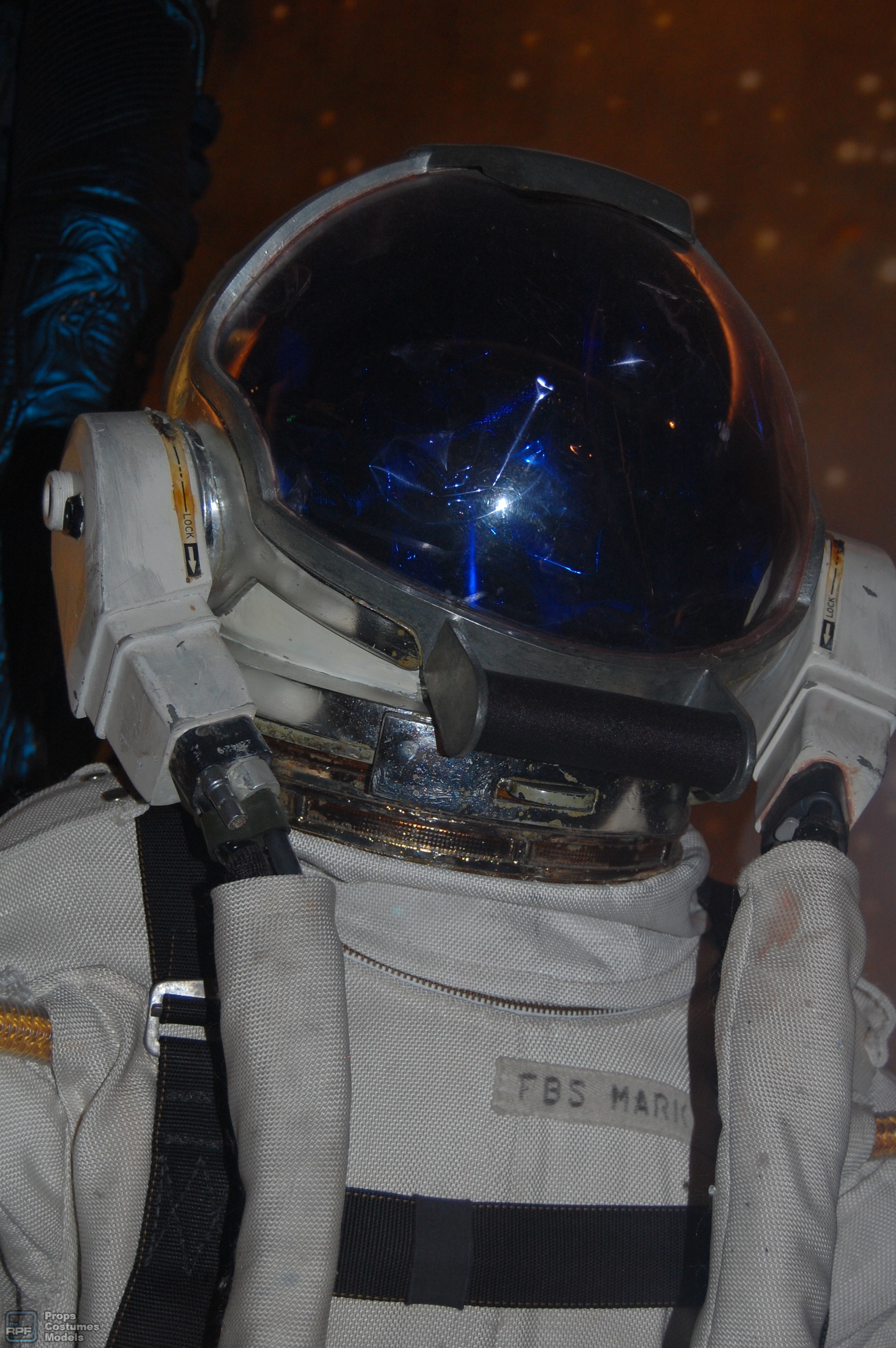 deep underwater helmet