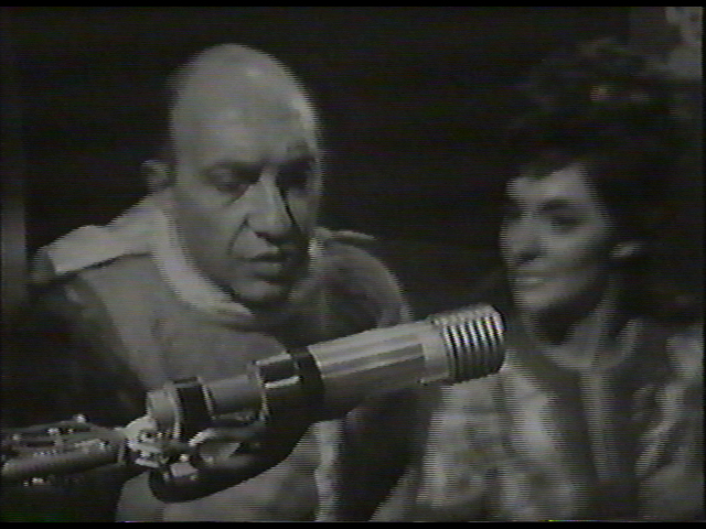 DW_Tomb_of_the_Cybermen_05