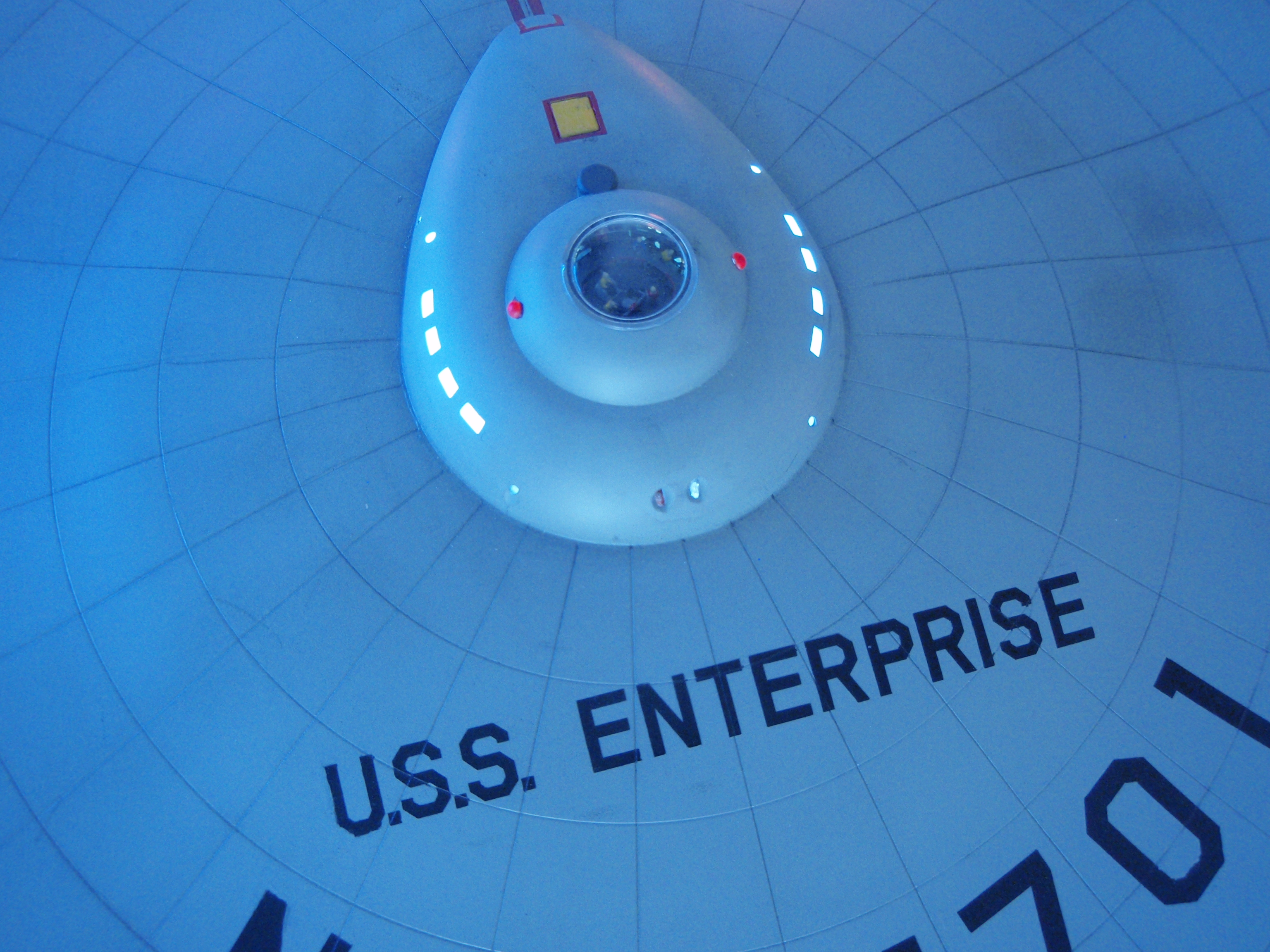 Enterprise NCC-1701 1:350 with lasers