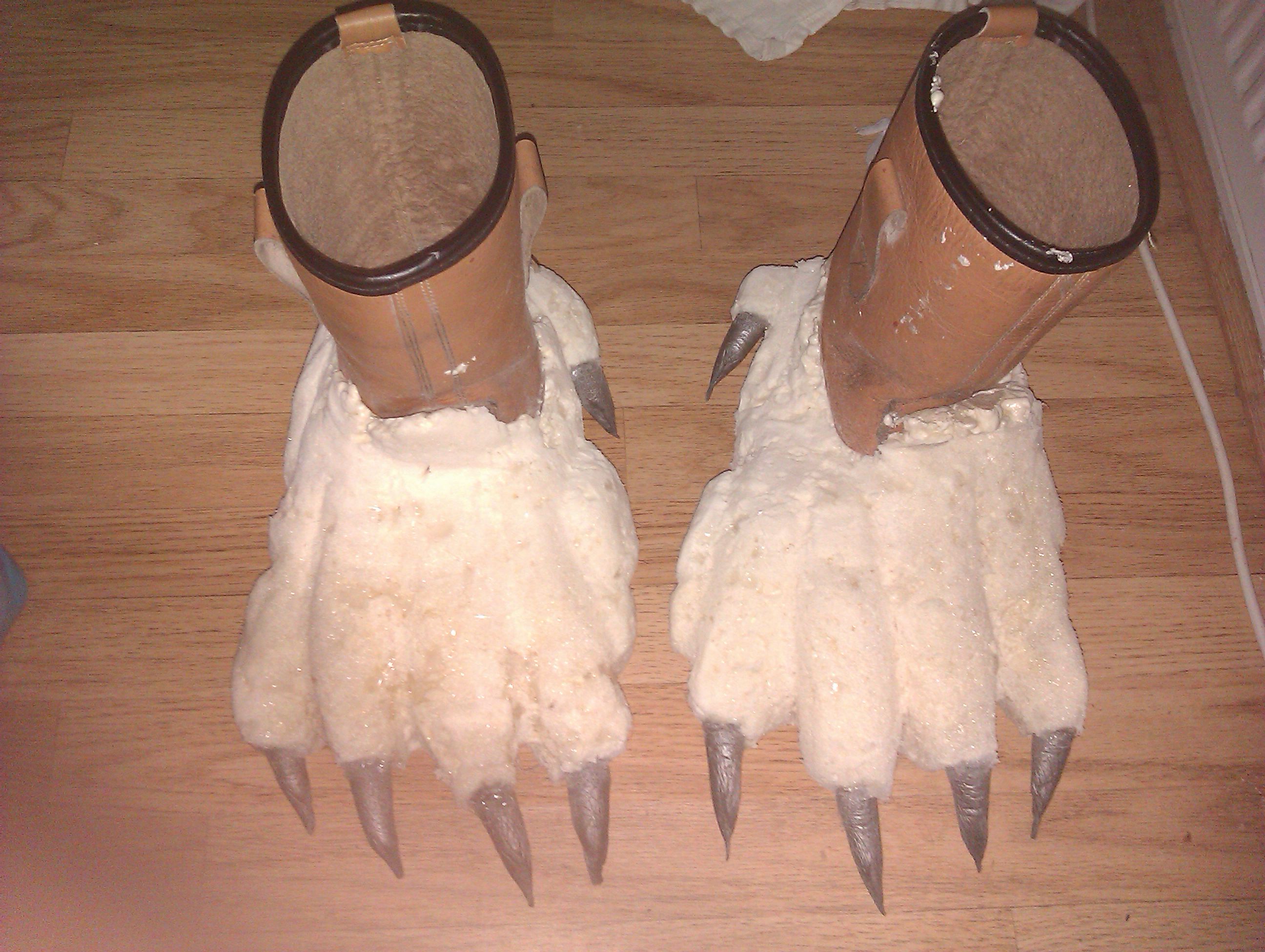 Expanding foam feet