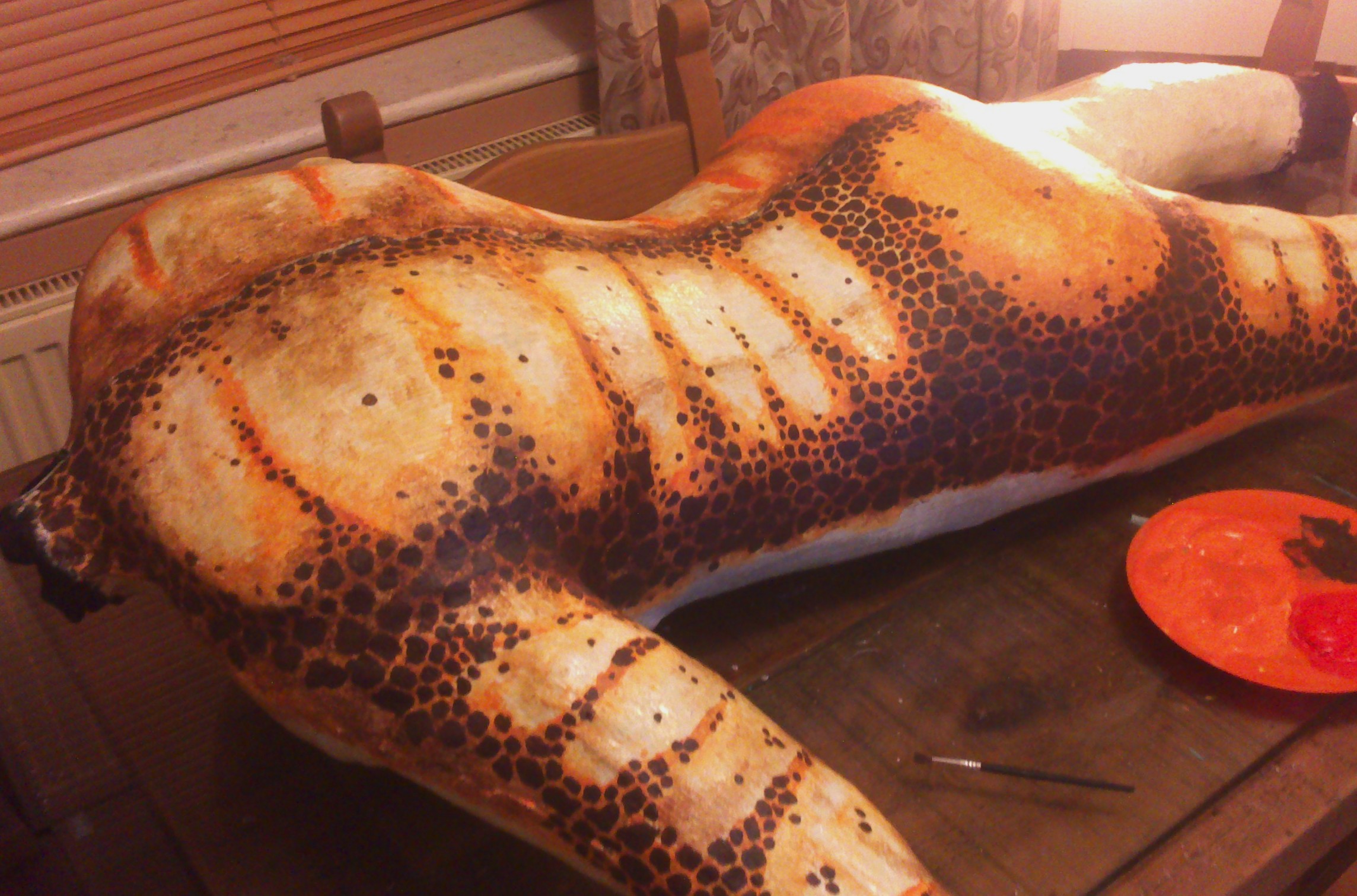 Female Predator latex skin paint job.