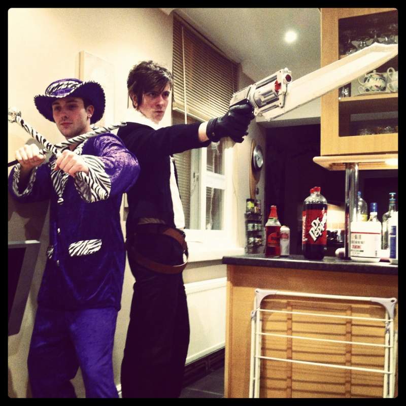 Finished costume. (Not the pimp)