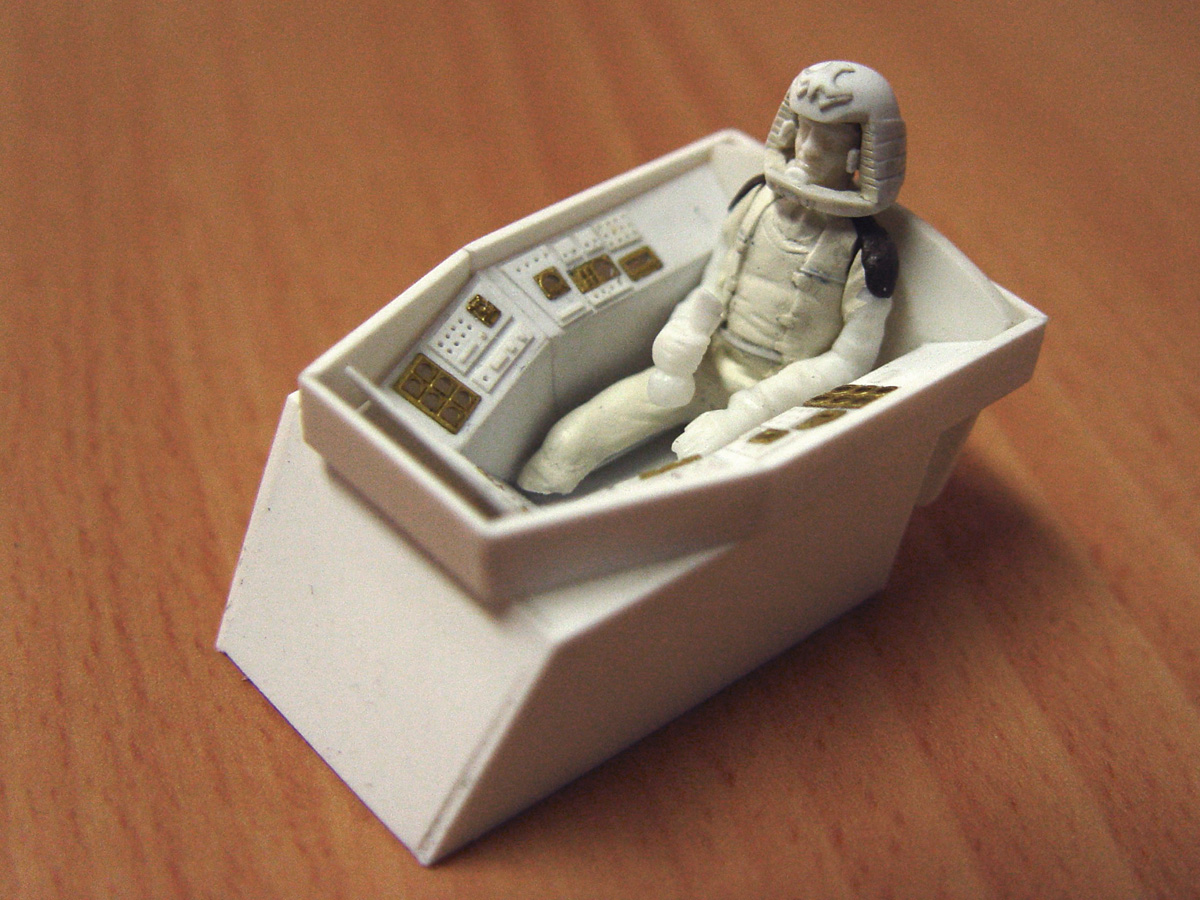 Galactica-Viper-cockpit-02-Moska
