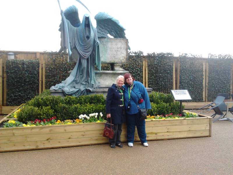 Garve Statue