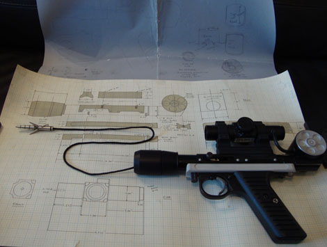 GoldenEye Piton Gun with original Blueprint