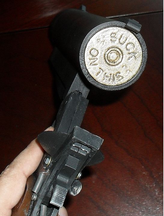 hellboy gun 2