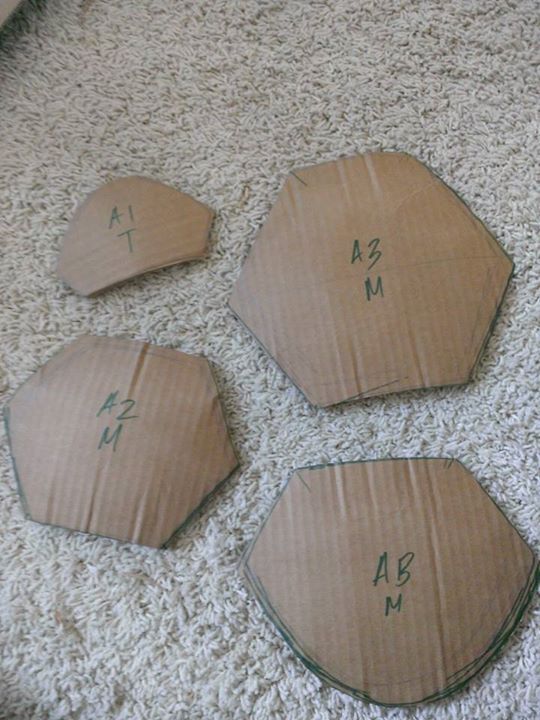 Here we have the basic central 4 base layer segments all which have been cut out of fruit box cardboard and bent over my knee so that they are convex