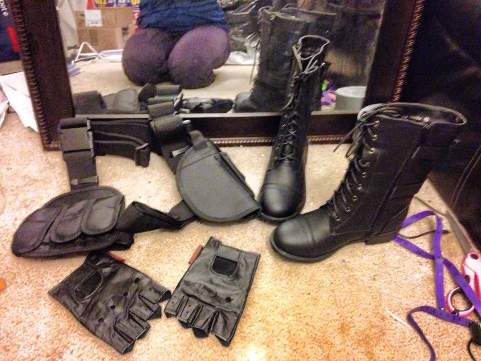 I ordered my boots, gloves, and belt holsters dr eBay