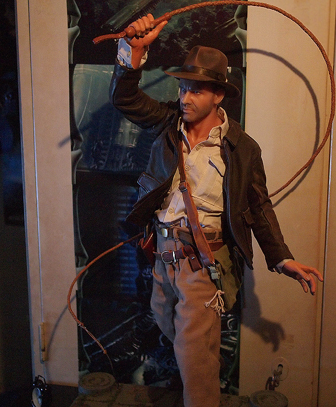 Indiana Jones - 1/3 Scale Statue, Signed by Harrison Ford (Cinemaquette)