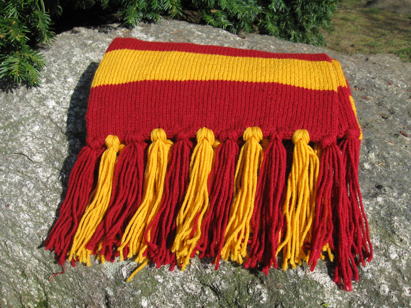 Knitted Gryffindor scarf