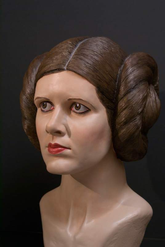 lifesize bust leia 2