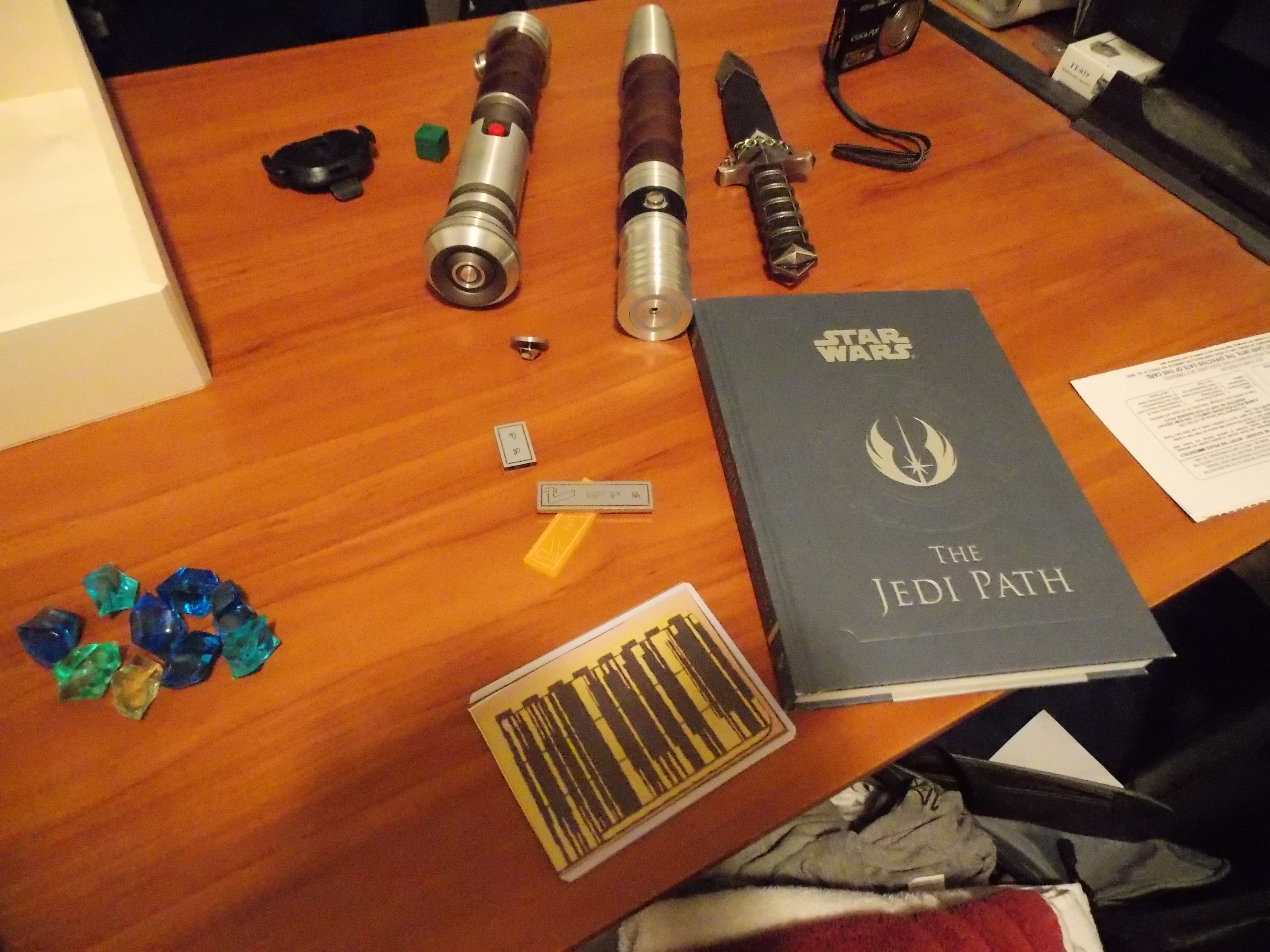 Lightsaber box 008