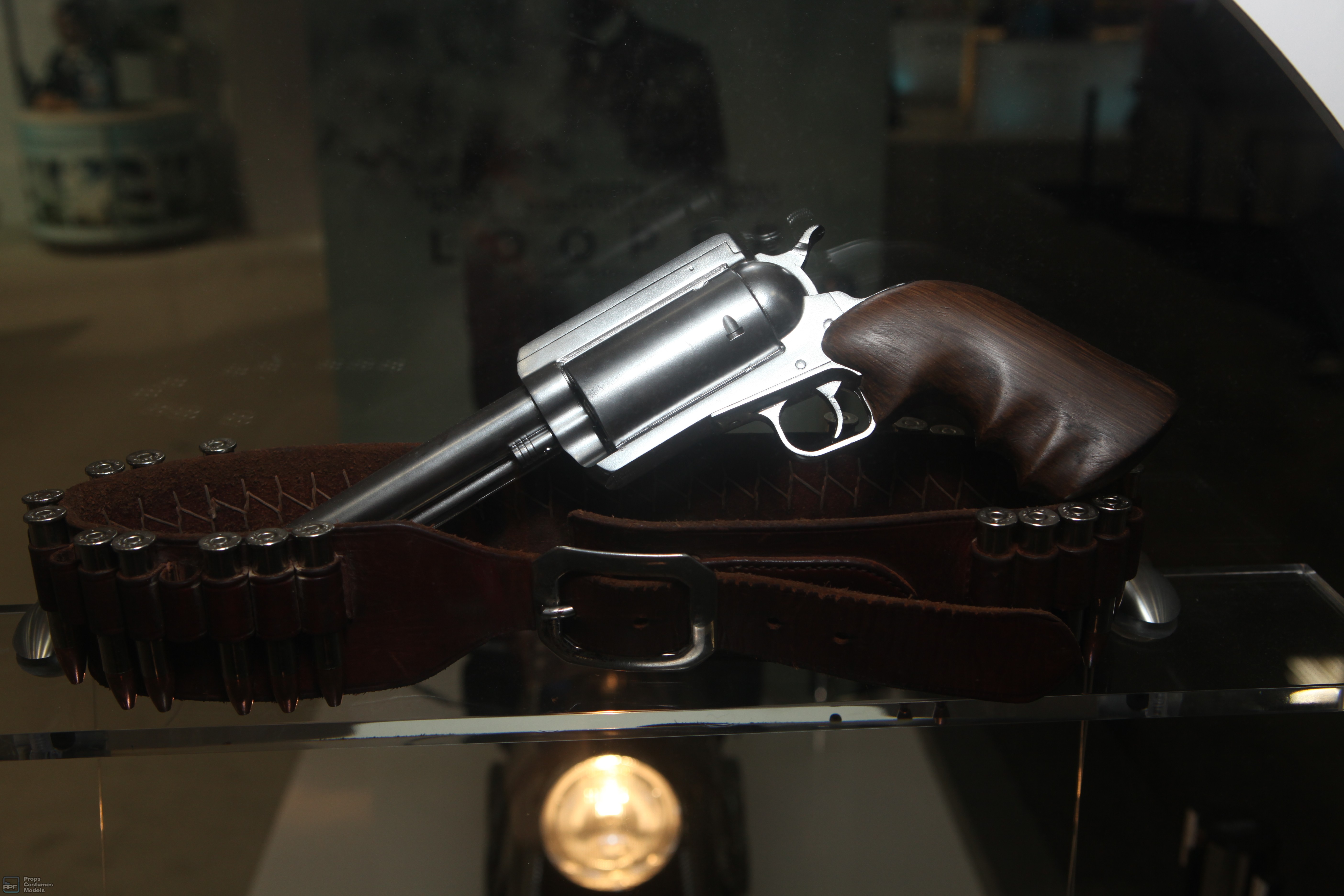 Looper - Pistol and Bullet Belt