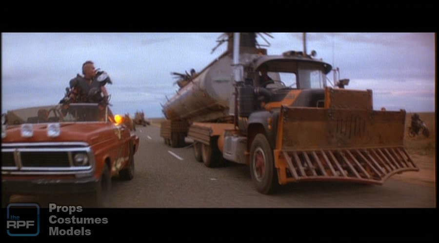 Mad Max Road Warrior
