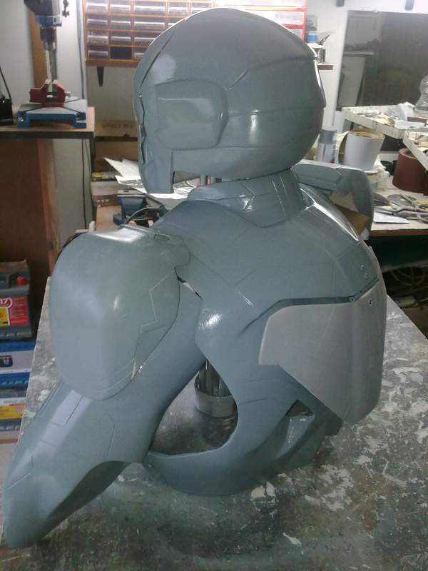 mark 8 real armor cosplay  iron man made dany bao 2012 venice it face book profile dany bao (1)
