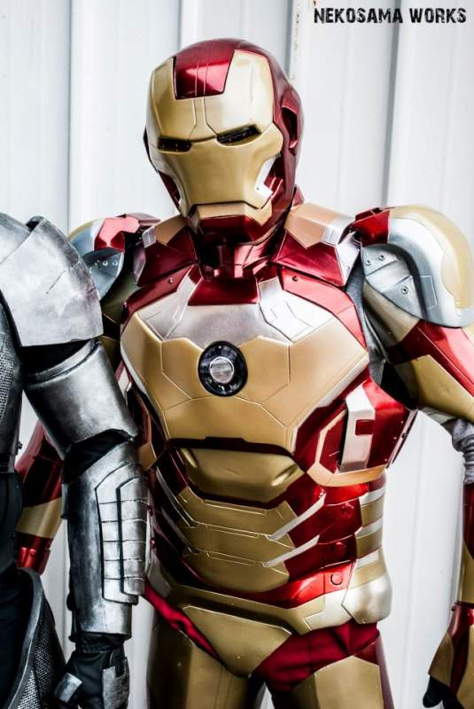 mark 8 real armor cosplay  iron man made dany bao 2012 venice it face book profile dany bao (17)
