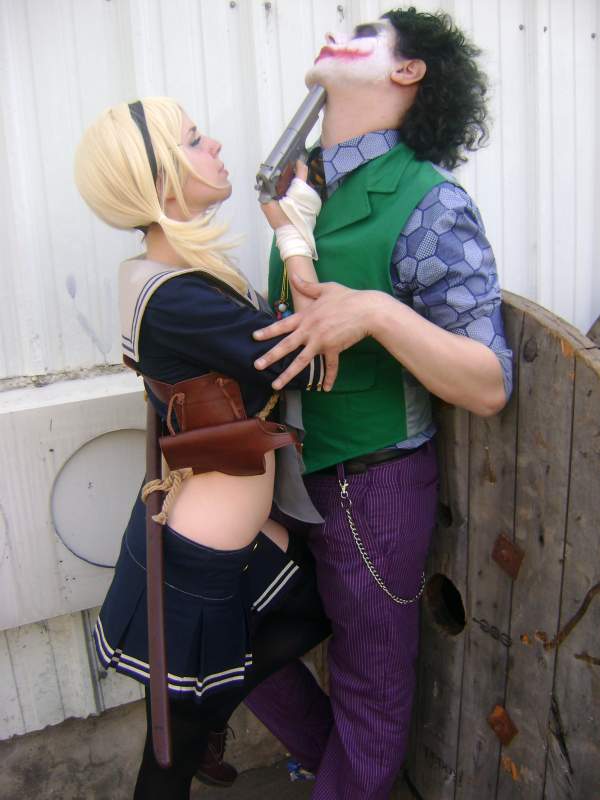 Me with my bf at the November con in Argentina. Jocker got busted, lol.