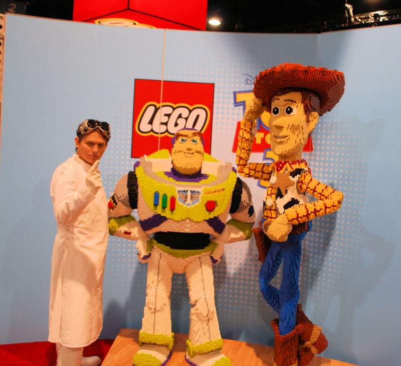 My Dr Horrible at Comic Con 2010....sadly this was the only picture that we took of him somehow lol.