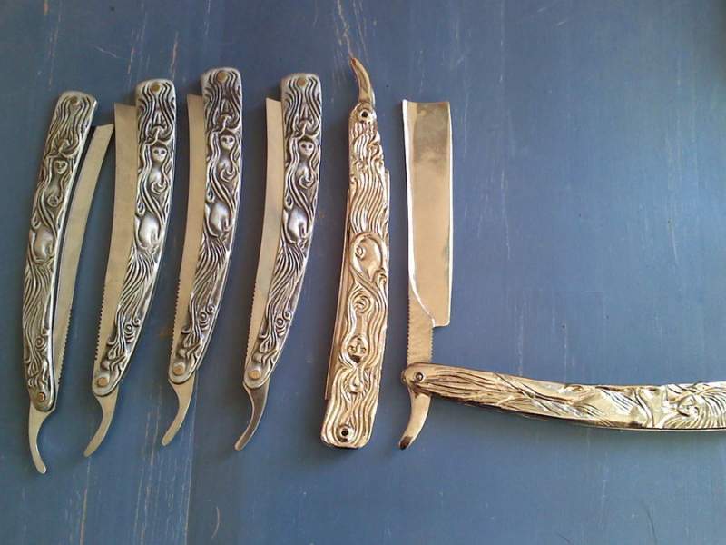My many razors
First 4 razors are just NECA replicas
Last 2 razors are by ACME Brand Replicas