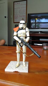 Need to work on my adding photo skills. This is the first wash with Tamiya Dark Yellow