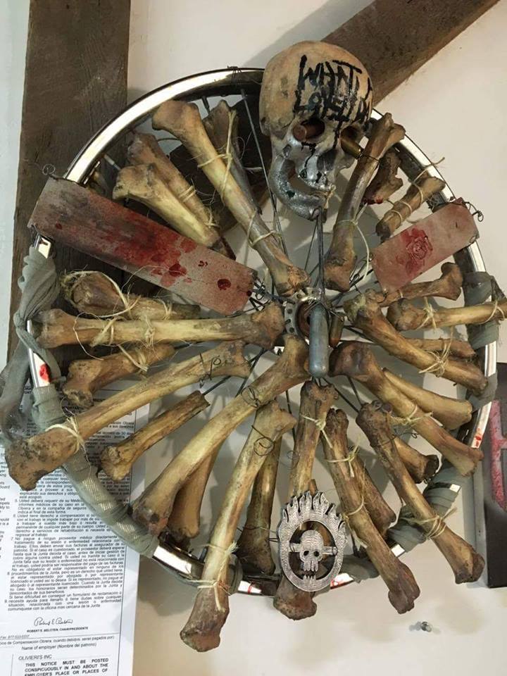 Nux wreath