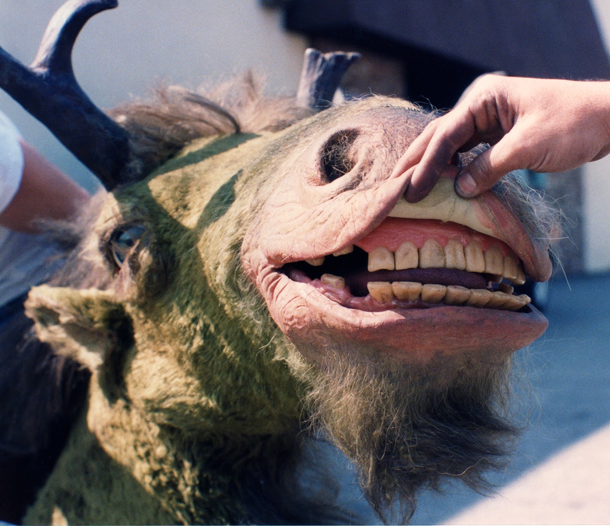 oz gump teeth lips.jpg